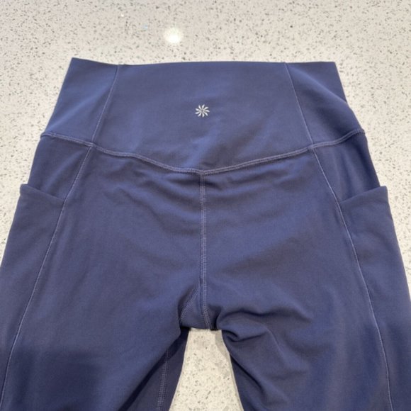 Athleta Small Legging Salutation Stash Pocket II Intention Capri-Medieval Violet - Picture 9 of 12